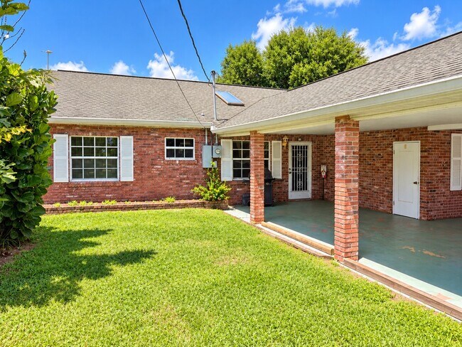 254 Cloverleaf Rd
