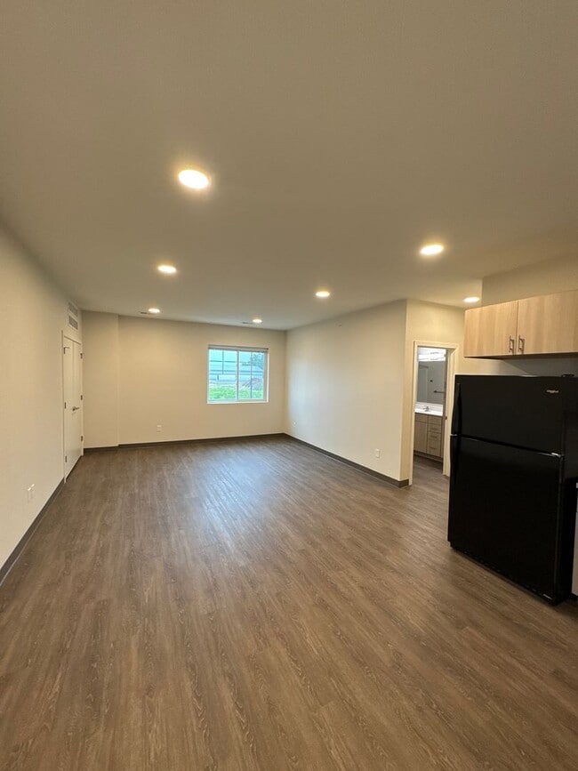 Photo - 2Bed 2 Bath - Windom Landing Under New Management Unit A18