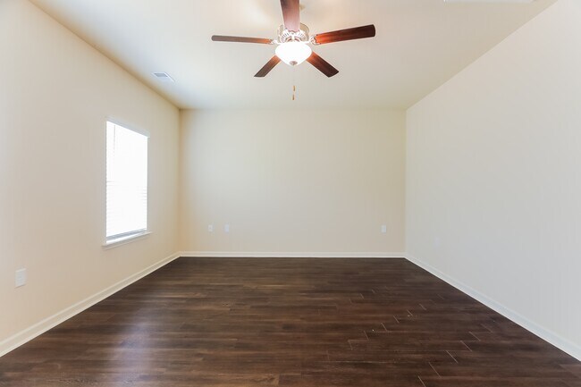 Photo - 275 Smith Glen Dr Casa