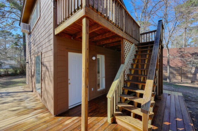 Building Photo - 6076 Sinclair Dr Rental
