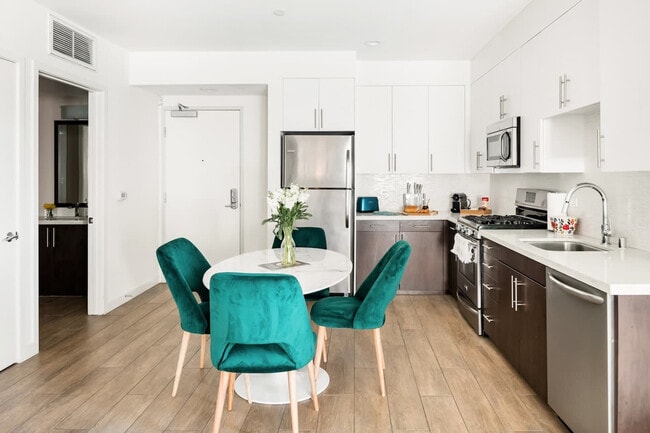 Photo - 739 S Ogden Dr Unit ID1022655P