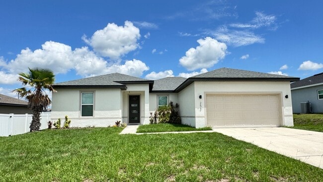 Building Photo - Beautiful 4 Br/2 Ba Home in Poinciana!!