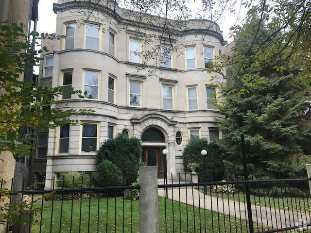 Building Photo - 4060 N Sheridan Rd Unit 2S Rental