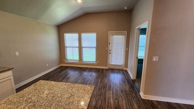 Photo - 13609 Sherman Ave