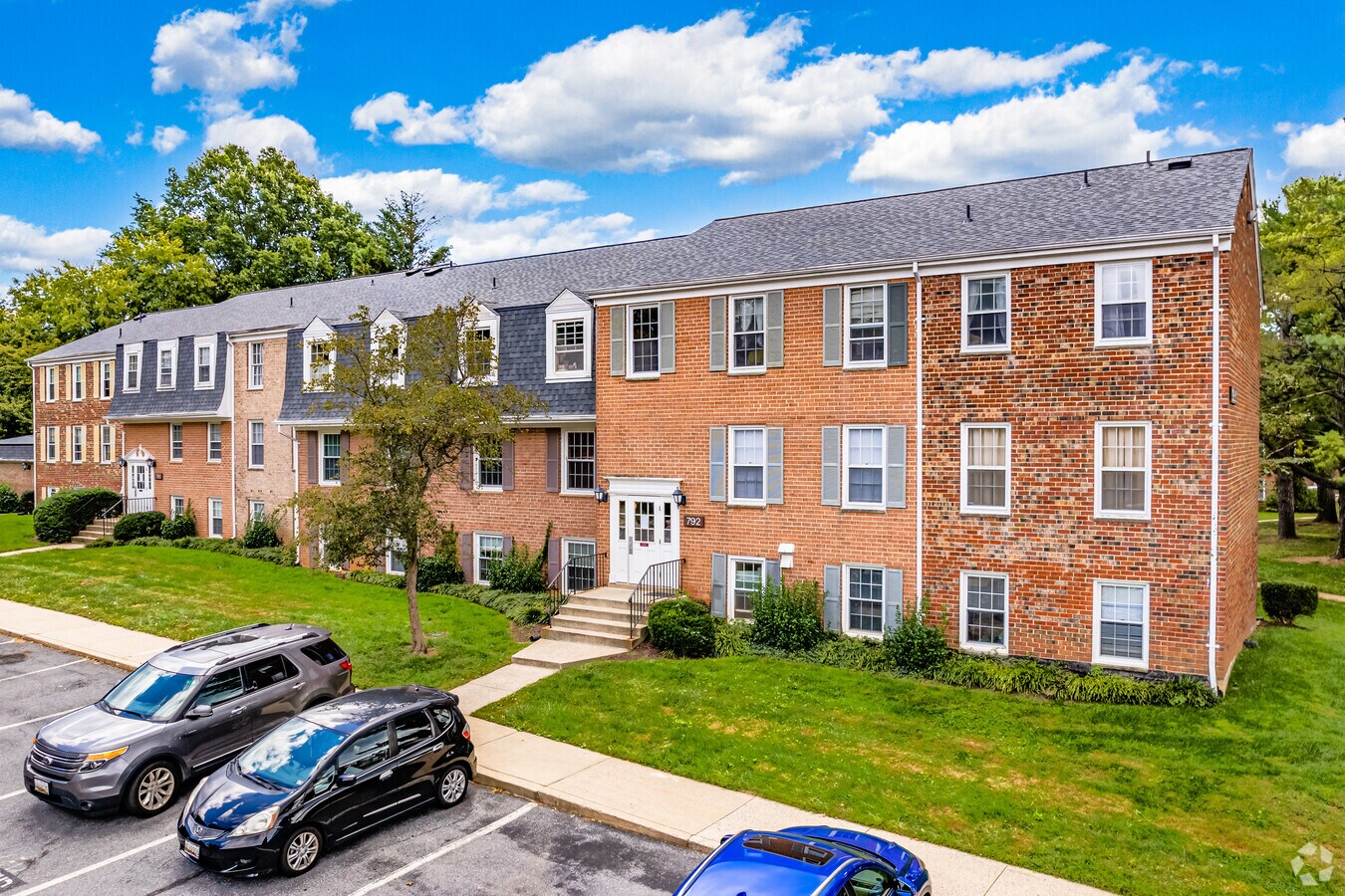 801 Quince Orchard Blvd - Potomac Oaks