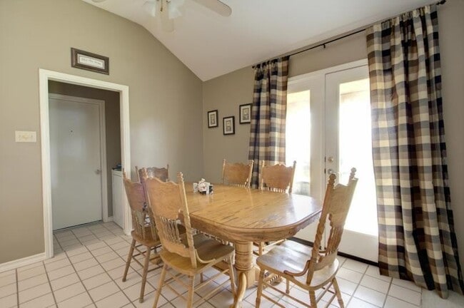 Photo - 4510 Silver Hollow Dr