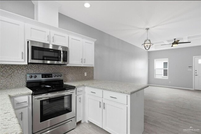 Photo - 304 S Retama Ln Unit 2