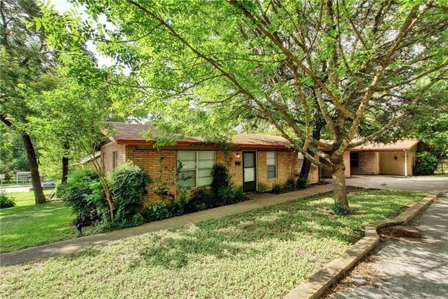 Photo - 607 Bellevue Pl