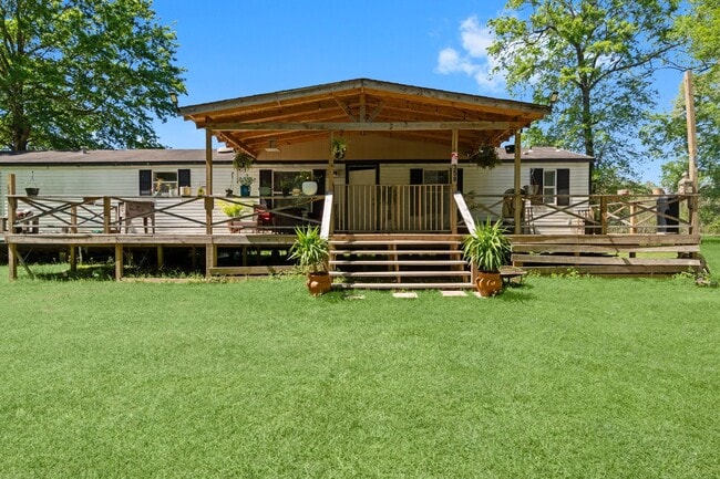 Building Photo - 350 Briar Dr