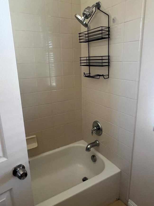 Photo - 16969 Old Lake Rd