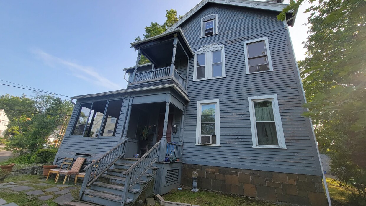 Photo - 1260 Whalley Ave (New Haven, CT)