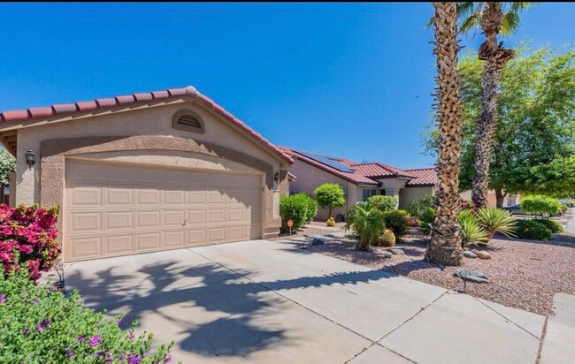 Building Photo - 13502 W Young St