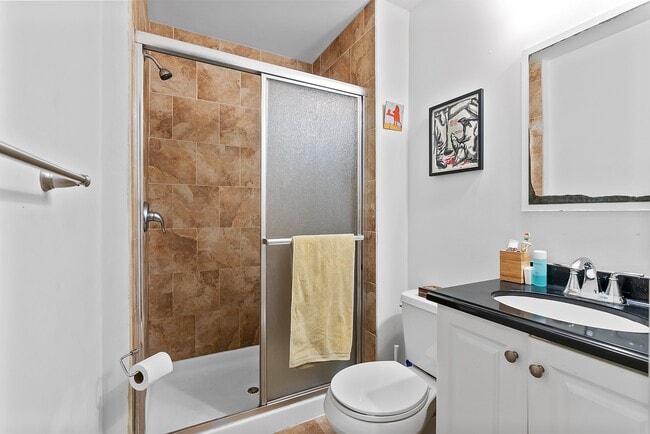 Photo - 1623 Edgley St