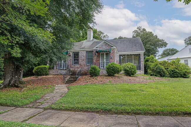 Photo - 1523 Dixon Dr