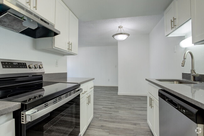 Building Photo - Trailpoint by Trion Living Rental