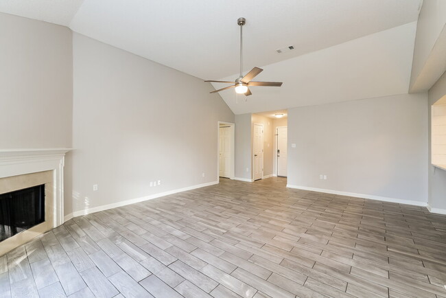 Photo - 5975 Cottage Hill Dr Casa