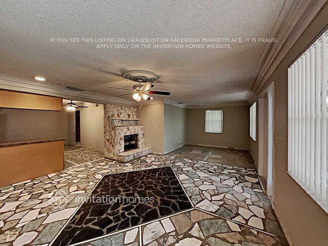 Photo - 5735 Hayes St