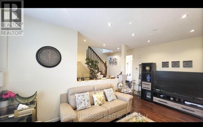 Photo - 7155 Magistrate Terrace