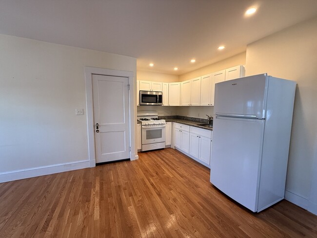 Photo - 24 Brook Rd Unidad 3