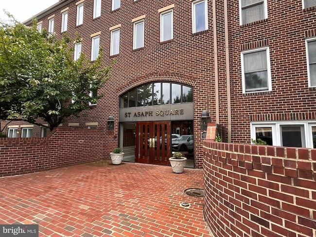 Building Photo - 801 S Pitt St Unit 329 Rental