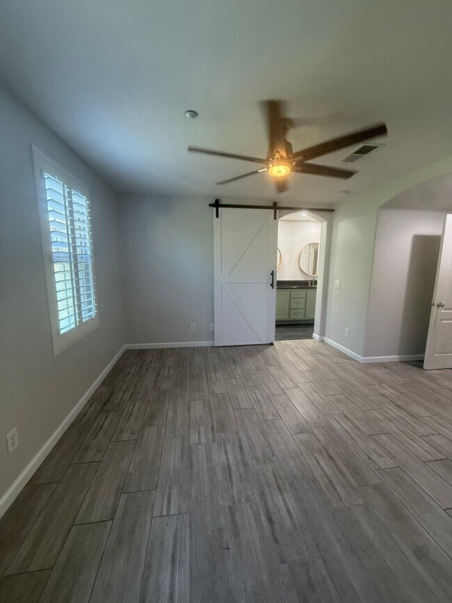 1841 Spring Straw Ln