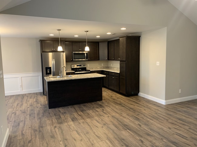 Photo - 7117 Nans Creek Way