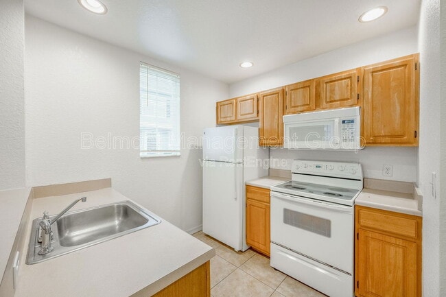 Photo - 4021 Venetian Bay Dr