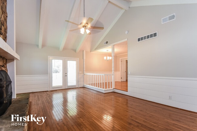 Photo - 1348 Arden Dr SW