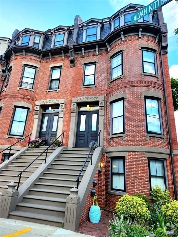 Building Photo - 8 Alvah Kittredge Park Unit 1 Rental