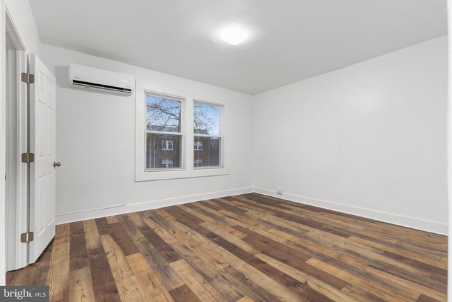 Photo - 1512 Isherwood St NE Townhome