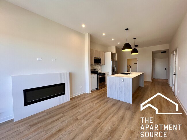 Photo - 6340 W Belmont Ave