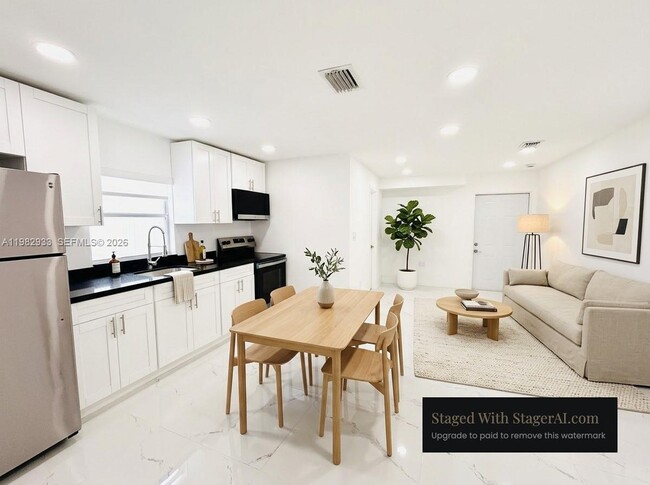 Photo - 3354 NW 50th St Unidad 3