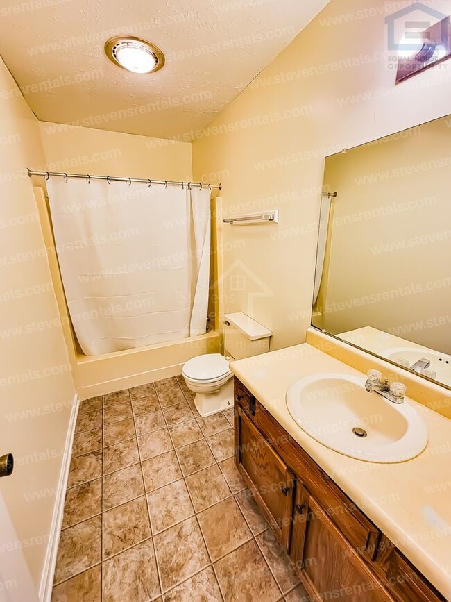 Photo - 419 Oriole Dr