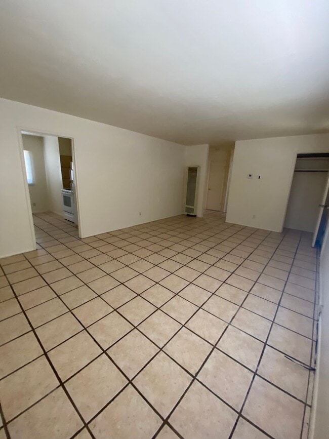 Building Photo - Beautiful 3 Bedroom Home! Available Now!