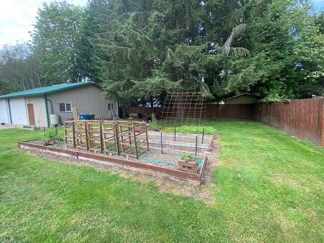 Photo - 4 Bed 2 Bath Home in Monroe