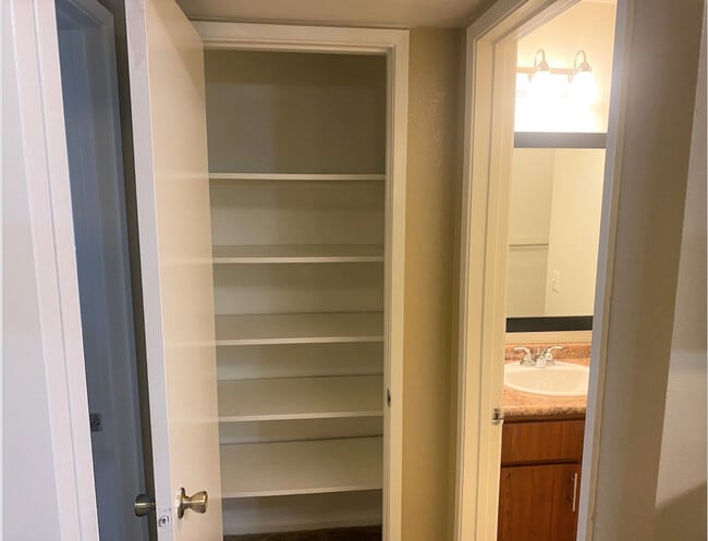 Sierra Ridge Apartments
