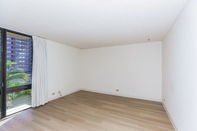 Photo - Piikoi Atrium - studio,1 bath with 1 covered parking stall Unit 307