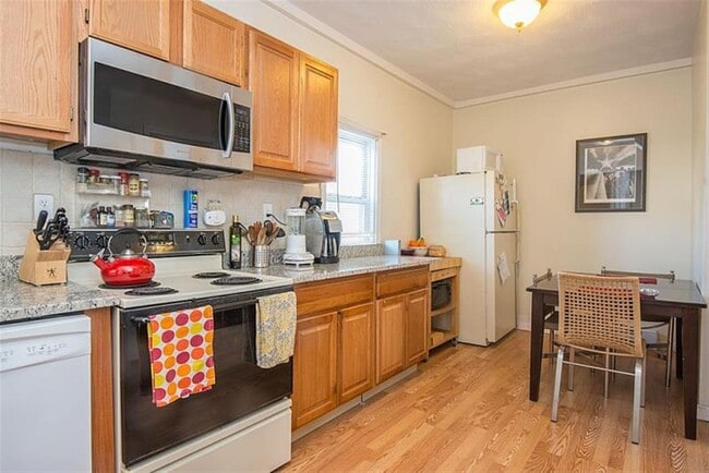 Photo - 1105 Cambridge St Unit 1