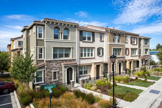 Photo - Hideaway Apartments