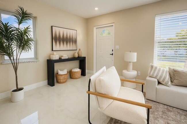 Photo - 1399 NE 38th St