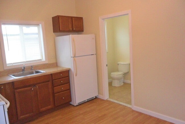 Photo - 848 Waverly St Unidad 3