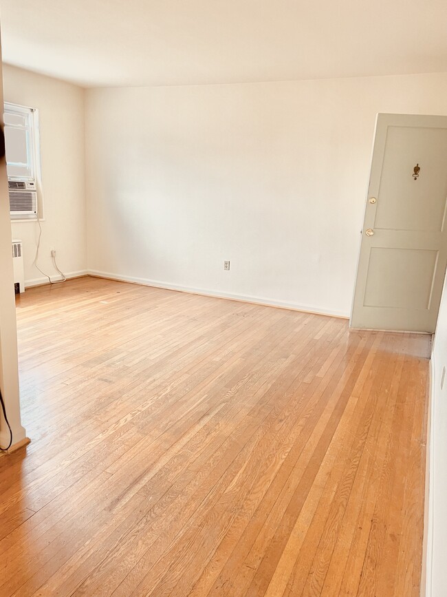 Photo - Jefferson Gardens