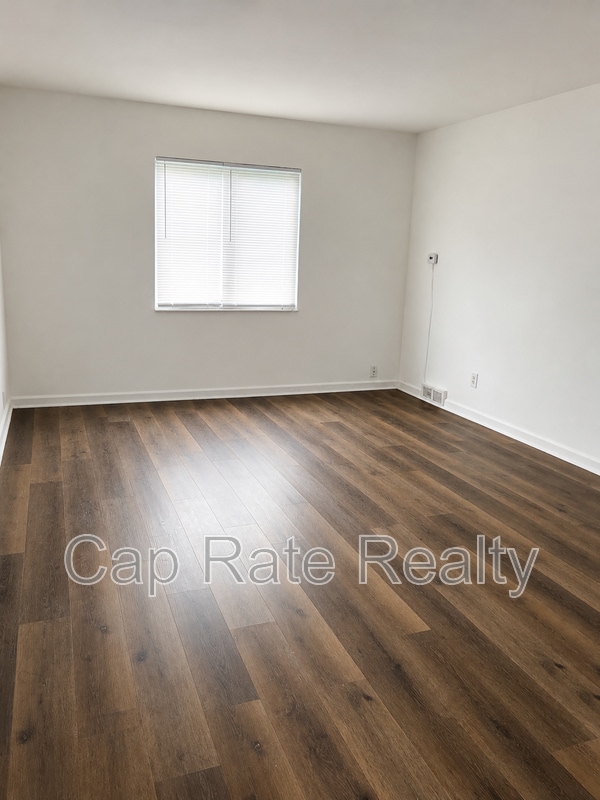 94 N Hampton Rd