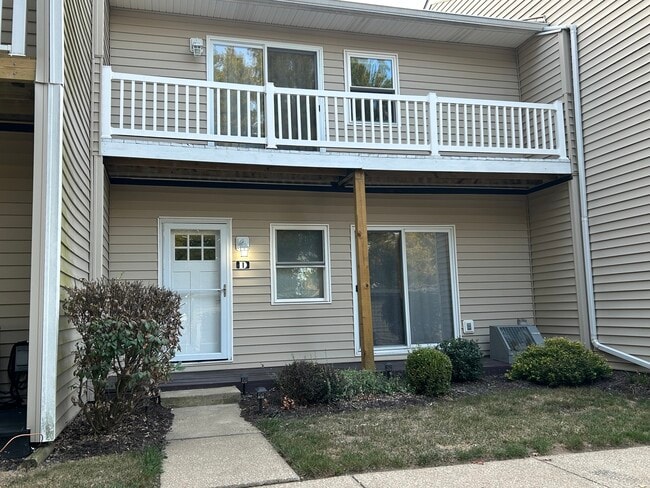 Building Photo - 3960 Royal Liverpool Unit D Rental