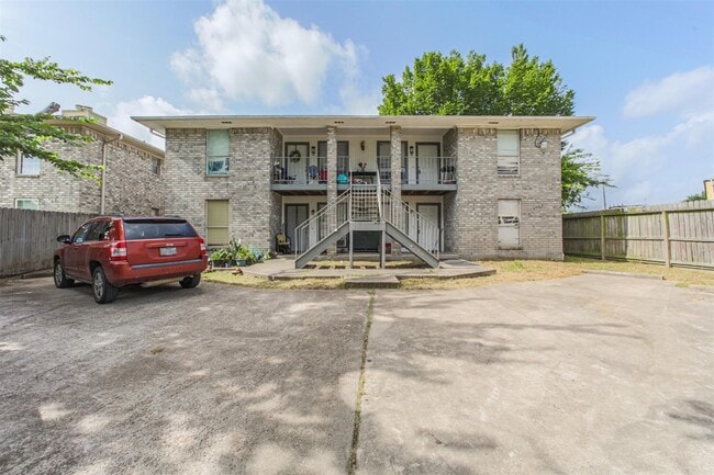 Building Photo - 9018 Grannis St Unit 4 Rental
