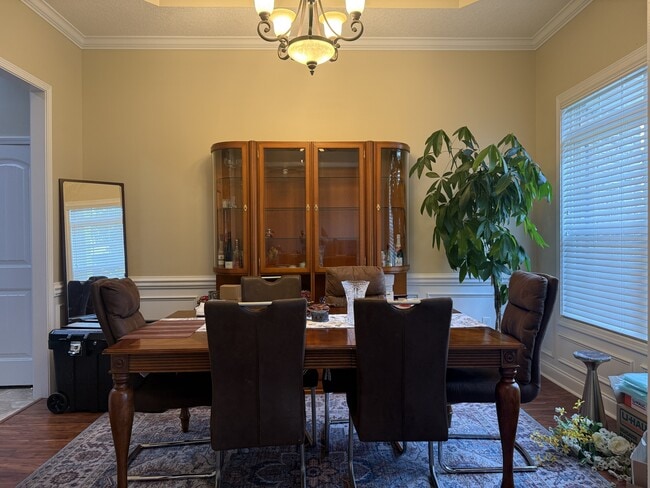Photo - 729 English Oak Dr