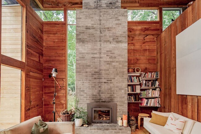 Photo - 129 Windward