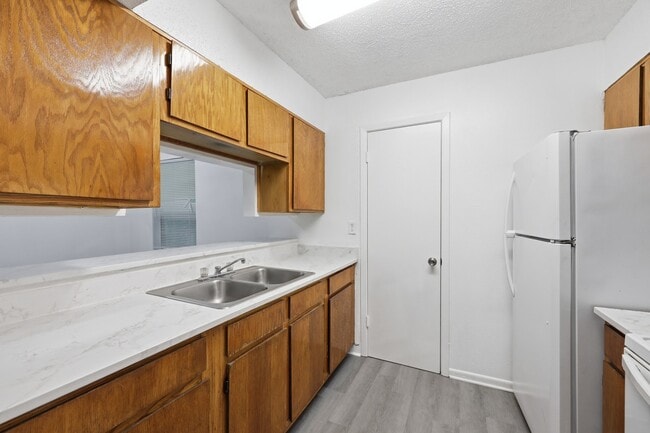 Photo - 1410 S Elizabeth Ave Unit 404