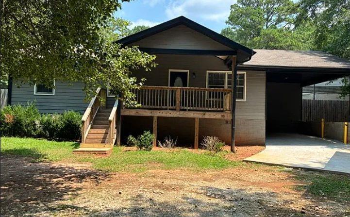 1011 Smith Sisters Rd
