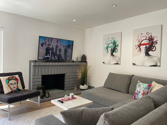 Photo - Stylish 3BR Townhome with Garage in Prestigious Woodbridge, Irvine